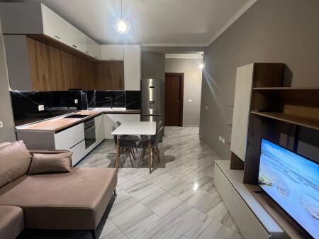 Jepet me qera apartament 2+1 prane Universitetit Bujqesor Kamez