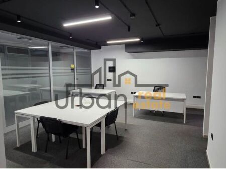  UFFICIO IN AFFITTO – PAZARI I RI
