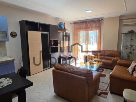  JEPET ME QERA APARTAMENT 2+1+2 – KOMUNA E PARISIT, TIRANË