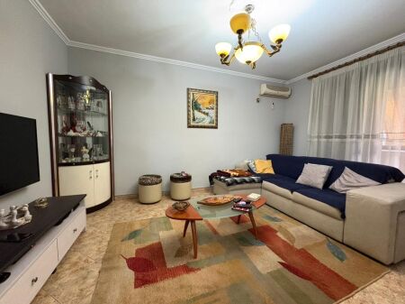 Apartment 1+1 for rent at Zogu i Zi!
