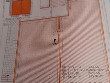 NEGOZIO IN AFFITTO 243 M2 KODRA E DIELLIT 140.000 LEKE  FH-69013