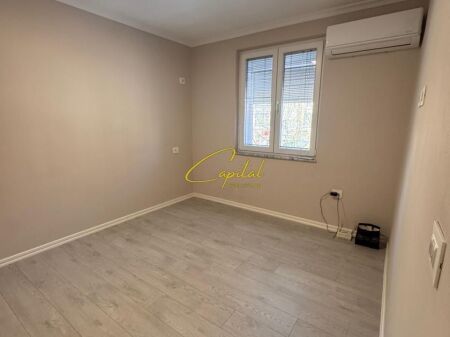 UFFICIO IN AFFITTO 70 M2 21 DICEMBRE 800 EURO