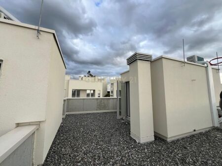 Villa elegante in vendita nella zona di Farka
