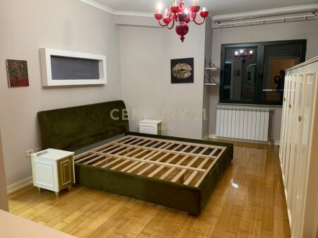 Spacious 2+1+2 apartment for rent in a quiet and family-friendly area.