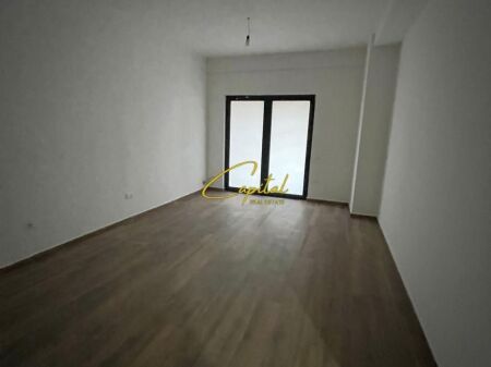 UFFICIO IN AFFITTO 118 M2 COMPLESSO FARMACIA 10 650 EURO