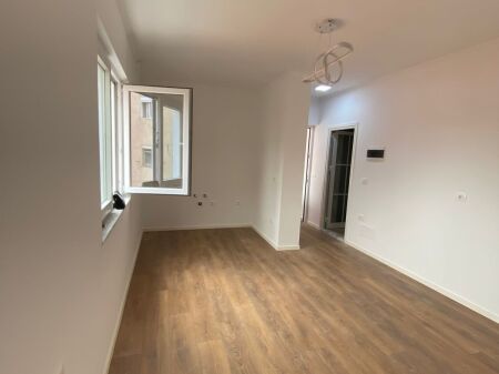 Super 1+1 apartment for sale   Pazari i Ri