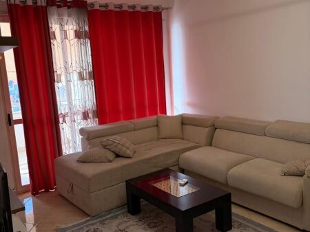 Shitet Apartament 2+1 ne Misto Mame