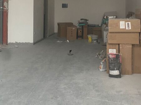 NEGOZIO IN AFFITTO 80 M2 LAPRAKE 180.000 LEKE FH-69190