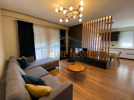 Affitto, Duplex, 5 Maji