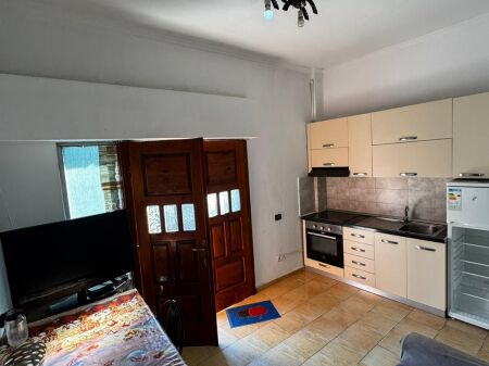 Jepet me qera apartament 1+1 te Jordan Misja