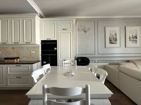  Lux Living | Appartamento 2+1+2 in Ambassador 3