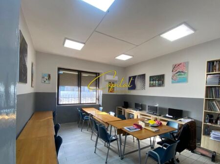 LOCALE COMMERCIALE IN AFFITTO 100 M2 EX BLOCCO 80.000 LEKE
