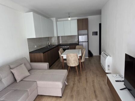 Apartament 2+1 me qira Univers City