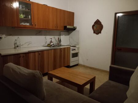 Jepet me qera apartament 1+1, Rr Idriz Dollaku te burgu i grave Ali Dem