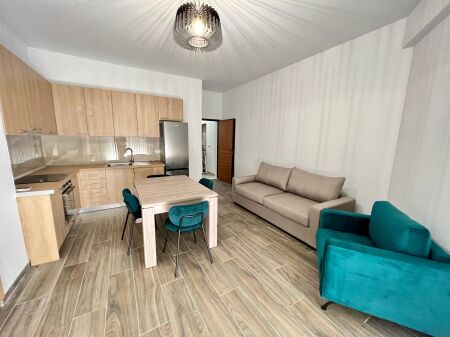  AFFITTO Appartamento 2+1  Via "Dibres"  Prezzo 650 Euro