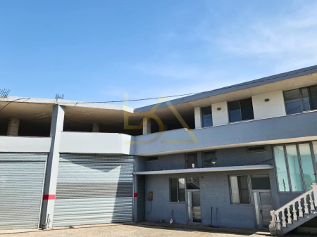 Locale Commerciale in Affitto – Durazzo, Ponte di Dajlan