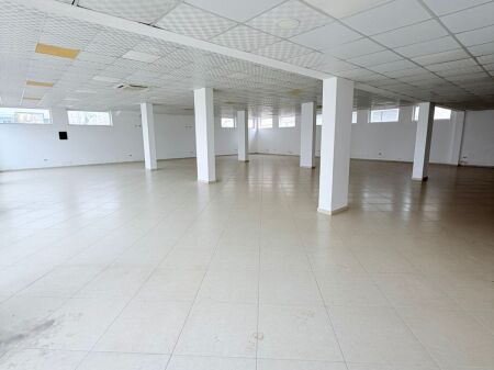 LOCALE COMMERCIALE IN AFFITTO NELLA ZONA DELLA EX SPIAGGIA, DURAZZO