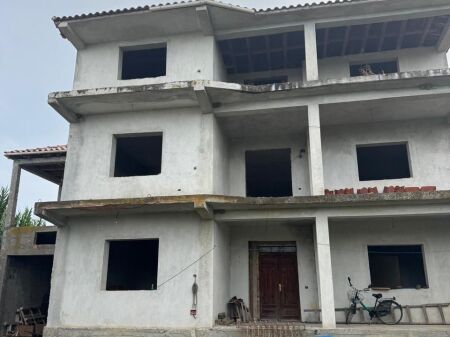Vendesi edificio a 3 piani in vendita – Spitallë, Durrës