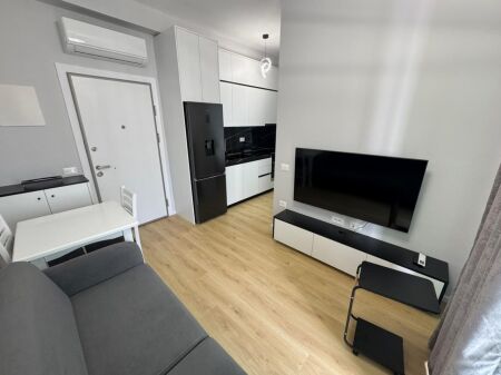  Apartment 1+1 for rent  Ali Demi, Kadiu Complex  Price: 40,000 lek/month