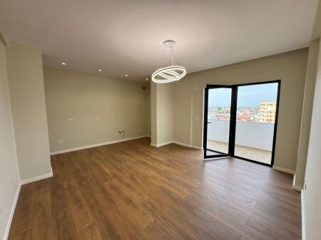  SHITET APARTAMENT 2+1 TEK  KOMPLEKSI KASA, PLAZH – DURRËS