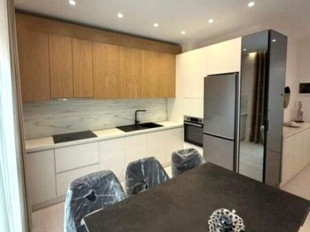  Apartment 1+1 + 2 parking spaces for rent – Xhamllik