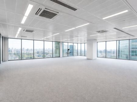 UFFICIO IN AFFITTO 890 M2 LAPRAKE 900.000 LEKE  FH-69134