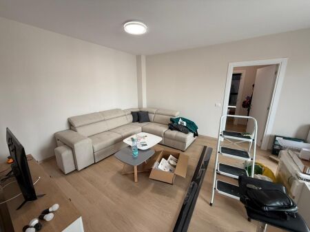  QERA Apartament 2+1+2 Me Parking Prane Casa Italias  Cmimi 750 Euro