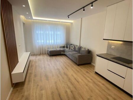 Apartament 2+1 për shitje në Univers City.