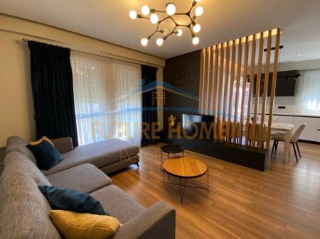 Affitto, Duplex, 5 Maji