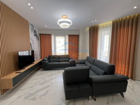 In vendita, Appartamento 2+1+Veranda, '' Urban Gate '' Residence, Nuovo Anello, Tirana