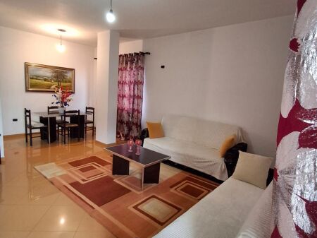 Appartamento 1+1 in Affitto – 21 Dhjetori ( Vicino all'ingegneria ) !