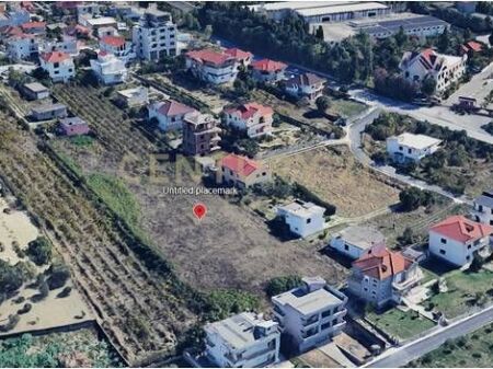 Terreno in vendita a Rrashbull Durrës, 1600 M2 !