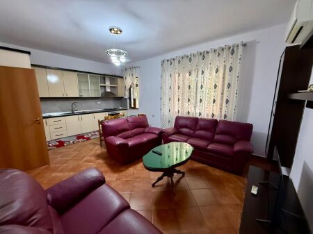  AFFITTO Appartamento 1+1  Vicino a 2 Palme, Astir   Prezzo 40.000 Leke/Mese