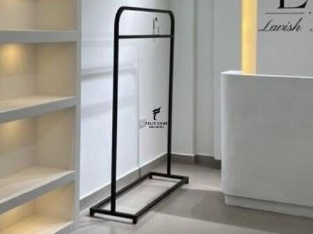 NEGOZIO IN AFFITTO 30 M2 EX RISTORANTE DURRESI 70.000 LEKE FH-69344