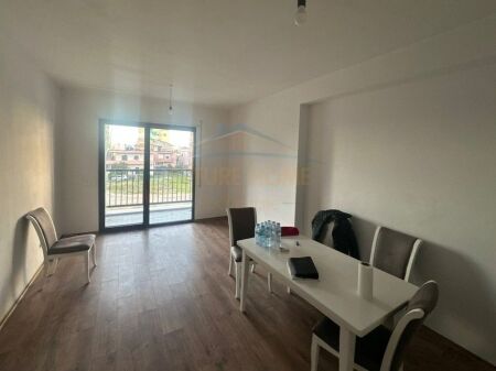 In vendita, Appartamento 2+1+2+Posto Auto, Nuovo Viale, Tirana