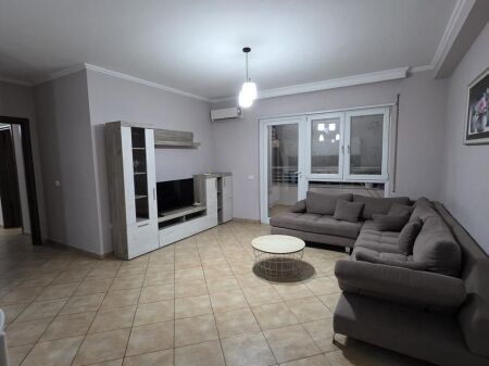  Appartamento 2+1+deposito in affitto  Astir, vicino Bar Oslo, Prezzo: 55.000 Lek/mese
