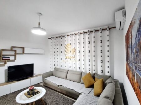 Affitto, Appartamento 1+1+A+1 Blk, Pazari i Ri, 750 Euro/Mese