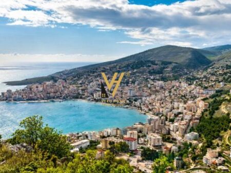 VENDESI APPARTAMENTO 2+1+2+VERANDA A SARANDA 240.000 EURO