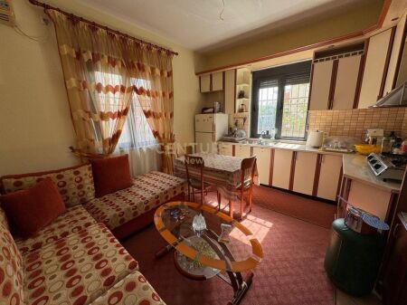 Villa a 2 piani in vendita a Shkozet 235.000 Euro