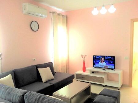 Zogu i Zi, 1+1 apartment for rent! 500 Euros