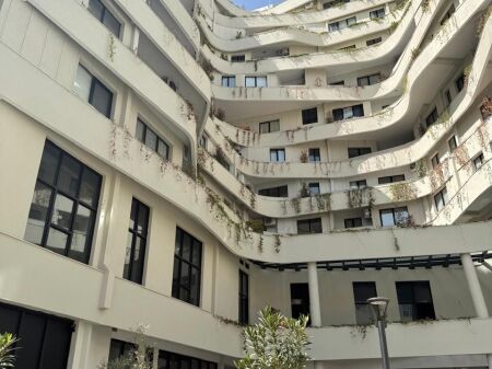 AFFITTIAMO LOCALE COMMERCIALE PRESSO VASIL SHANTO - SPRING RESIDENCE !