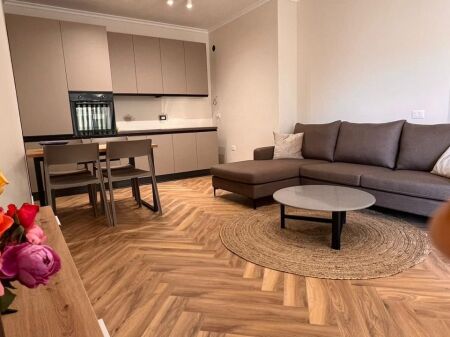 Apartament 2+1+2 me qera