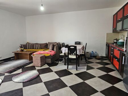 VENDESI APPARTAMENTO 2+1+2+ Verand