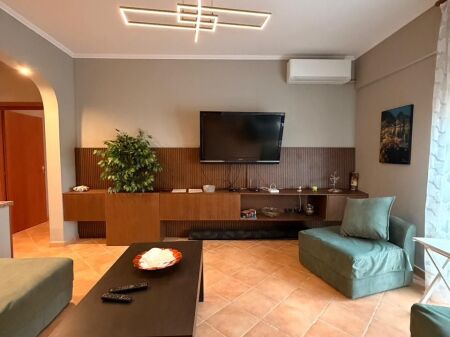 VENDESI 2 APPARTAMENTI + SUPER VERANDA CON VISTA MARE + GARAGE CHIUSO