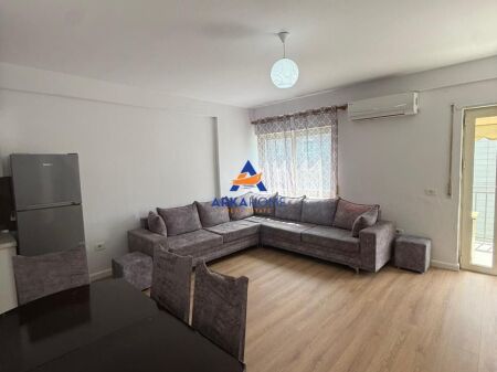 SHITET APARTAMENT 1+1+BALLKON " PRANË REPORT TV,ISH PARKU " 165.000 EURO