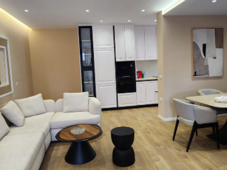  SHITET APARTAMENT 2+1+2 – RRUGA E DURRËSIT