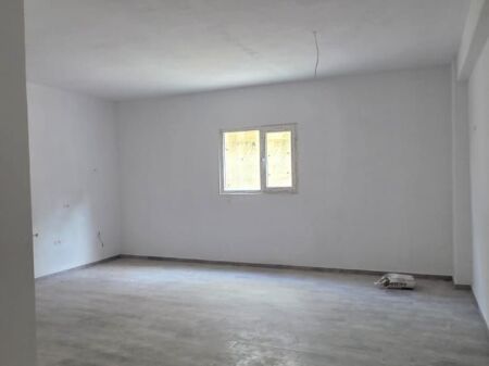 Shitet 1+1 ne Fresk / 58,000 euro