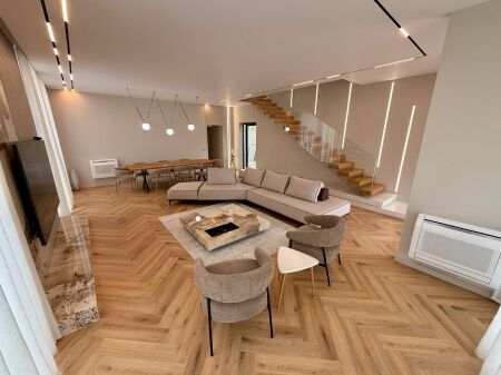  AFFITTO VILLA INDIVIDUALE CON PISCINA E VISTA FANTASTICA 