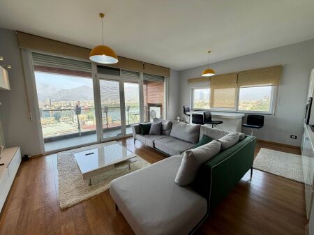  QERA SUPER Apartament 2+1 Me 2 Tualete  Prane Kopeshtit Botanik 