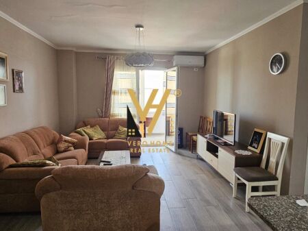 VENDESI APPARTAMENTO 2+1+ BLK A KAVAJA 120.000 EURO
